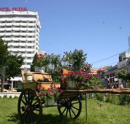 Hotel Decebal Bacău Екстериор снимка